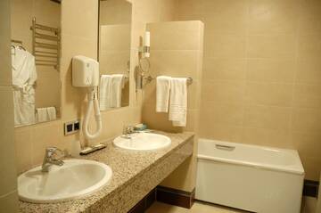 Фото номера Полулюкс Отель Hotel Westa г. Дзержинск 3