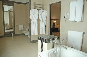 Фото номера Апартаменты Отель Hotel Westa г. Дзержинск 4